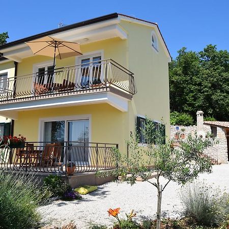 Apartments Sandra Brseč Eksteriør bilde